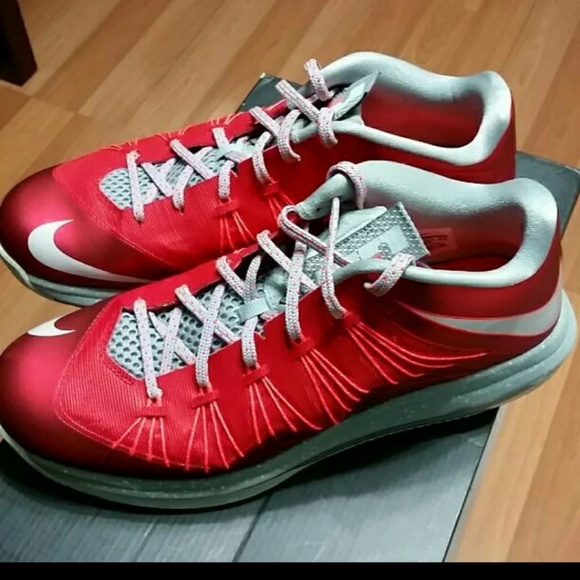 lebron x low red